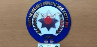 Adnan Menderes Havalimanı: Adnan Menderes Havalimanı'nda uyuşturucu operasyonu: 1 gözaltı Adnan Menderes Havalimanı: Adnan Menderes Havalimanı'nda uyuşturucu operasyonu: 1 gözaltı
