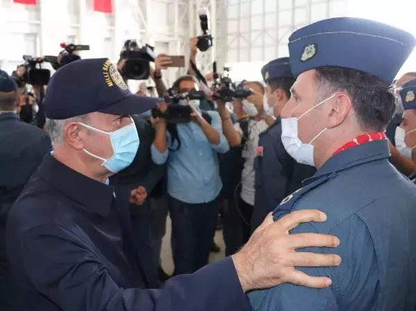 KAYSERİ Bakan Akar: Mehmetçik, dünya barışına hizmet etmenin gururuyla sağ salim ülkesine dönmüştür