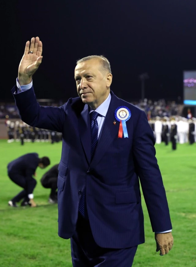 Son dakika haberleri! Cumhurbaşkanı Erdoğan: "Bu milleti millet yapan zaferleri yarıştırmak kimsenin haddi değil"