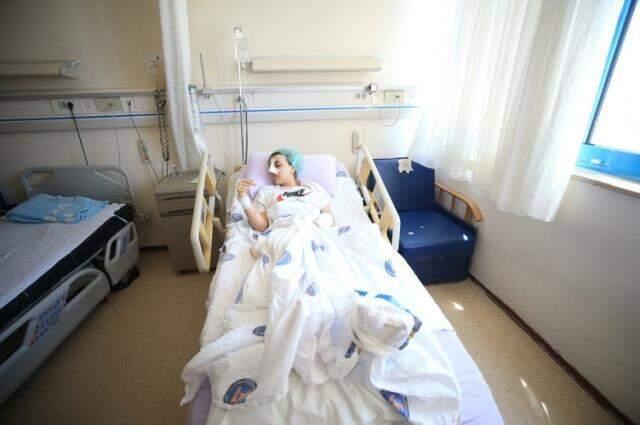 Erkek arkadaşı tarafından penceren atılan genç kadın, davada 'müşteki sanık' olarak görülmesine tepki gösterdi