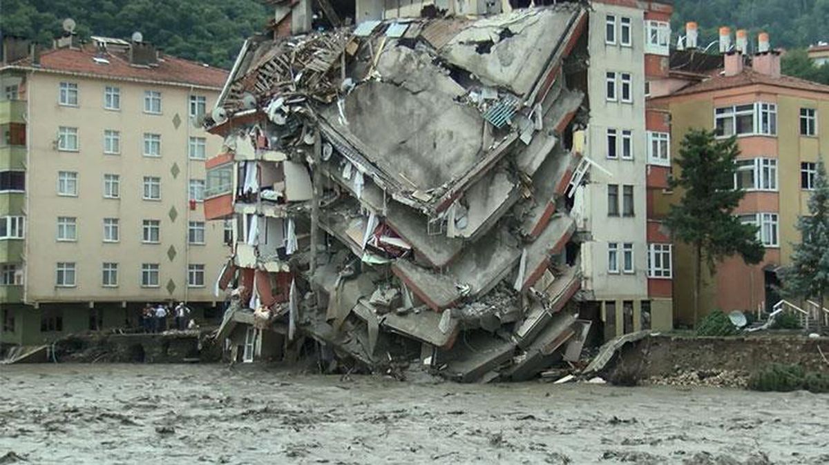 Geçtiğimiz günlerde felaketi yaşayan Batı Karadeniz için Meteoroloji'den sel uyarısı! Gece yarısı etkili olacak