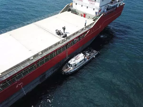 Gemide pozitif vakalar çıktı, mürettebat karantinaya alındı