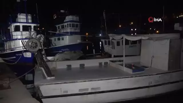 Kırklarelili balıkçılar denize açılmak için gün doğumunu bekliyor