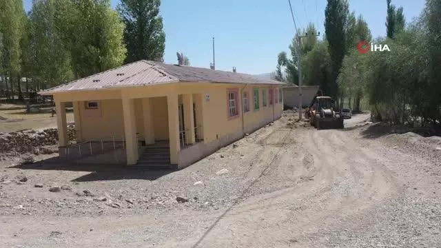 Van Büyükşehir Belediyesi Başkale'de okul yaptırdı