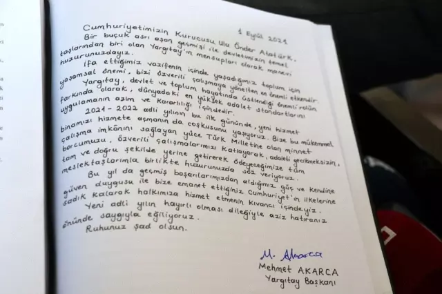 Yargıtay adli yılın ilk gününde Anıtkabir'e ziyaret gerçekleştirdi