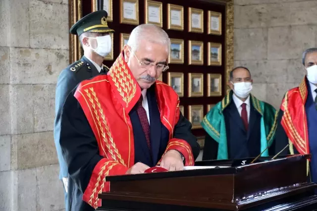 Yargıtay adli yılın ilk gününde Anıtkabir'e ziyaret gerçekleştirdi