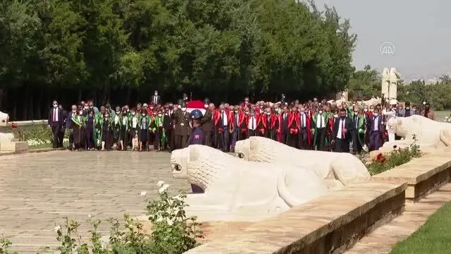 Yargıtay üyelerinden Anıtkabir'e ziyaret