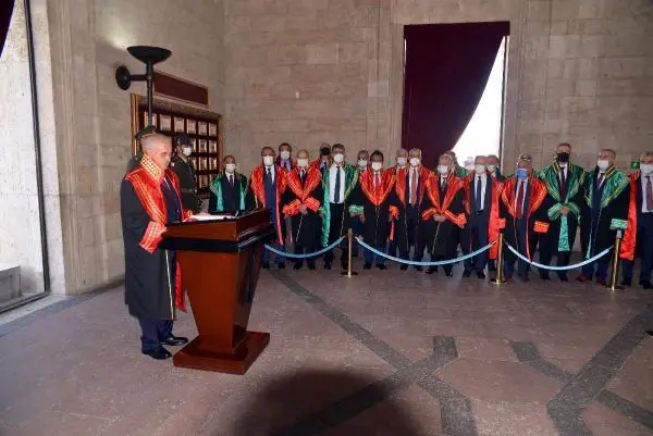 Yargıtay üyelerinden Anıtkabir'e ziyaret