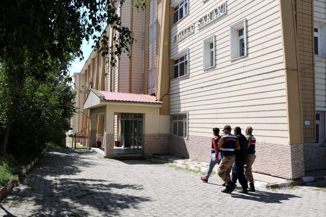 Ardahan'da kaçak silah operasyonu: 1 gözaltı