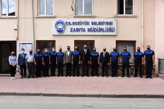 Başkan Bakkalcıoğlu zabıta ekiplerini ziyaret etti