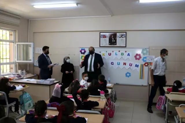 Başkan Orhan'dan Aziziyeli miniklere sürpriz