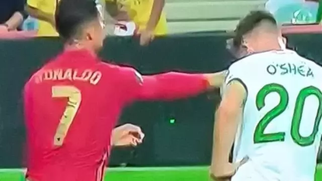 Cristiano Ronaldo rakibine Osmanlı tokadı attı, hakem oralı bile olmadı