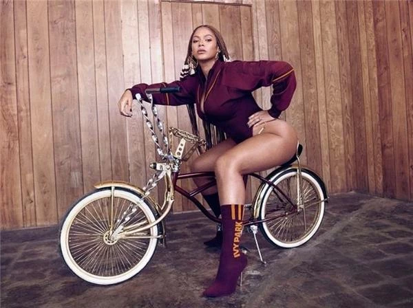 Ünlü şarkıcı Beyonce’dan halka açık alanda cinsel ilişki itirafı