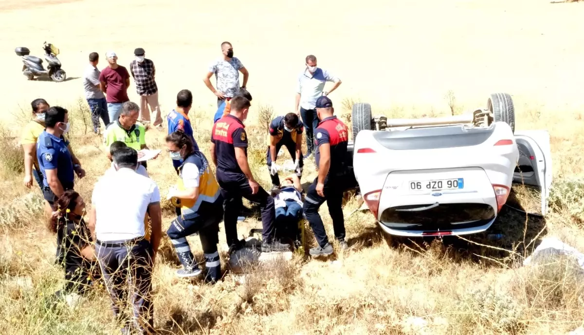 Otomobil tarlaya uçtu: 2 yaralı