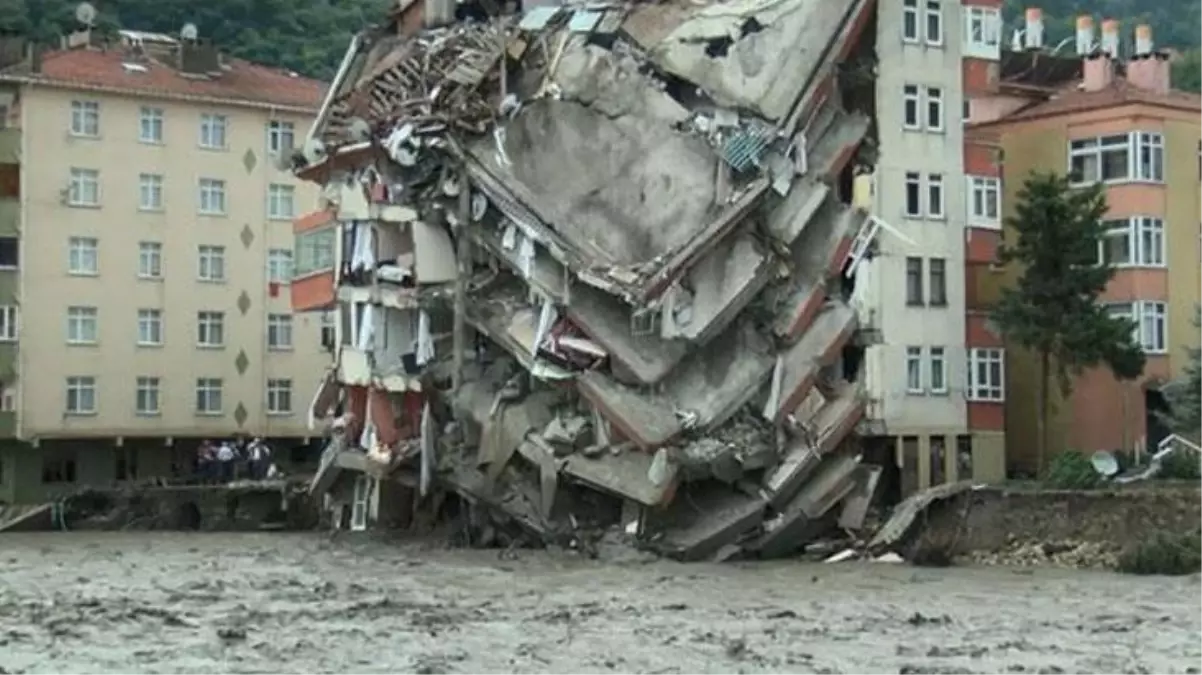 Prof. Dr. Orhan Şen'den, felaketi yaşayan Karadeniz için uyarı: Özellikle Rize ve Artvin'de afet yaşanabilir