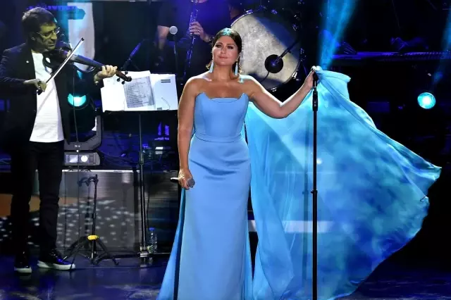 Sibel Can, şarkılarını Zeki Müren için söyledi