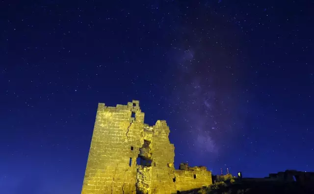 Türkiye'nin ikinci Göbeklitepe'si olmaya aday kalede Uluslararası Gökyüzü Gözlem Etkinliği