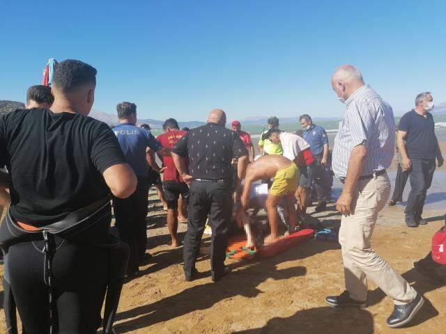 14 yaşındaki çocuk, serinlemek için girdiği gölde boğuldu 14 yaşındaki çocuk, serinlemek için girdiği gölde boğuldu