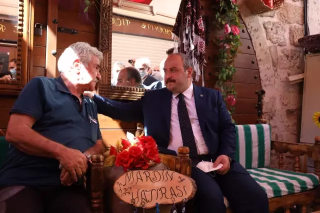Bakan Varank, AK Parti Mardin İl Başkanlığını ziyaret etti