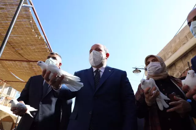 Bakan Varank, AK Parti Mardin İl Başkanlığını ziyaret etti