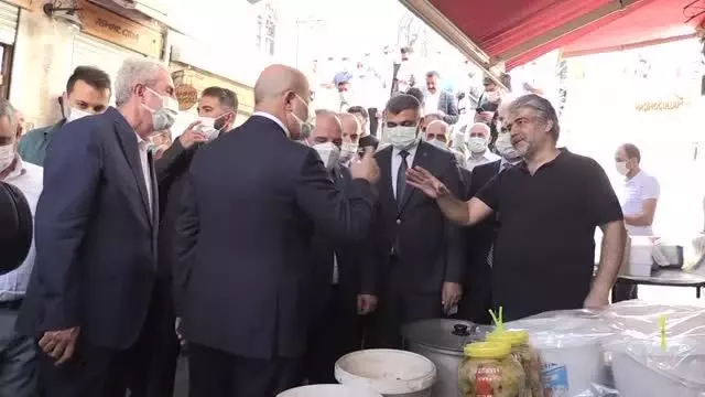 Bakan Varank, AK Parti Mardin İl Başkanlığını ziyaret etti