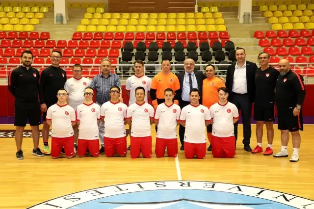 Başkan Yalçın'dan futsal milli takımına tam destek