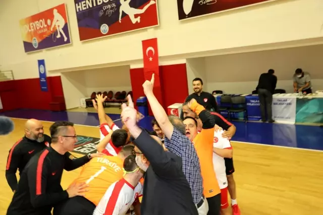 Başkan Yalçın'dan futsal milli takımına tam destek