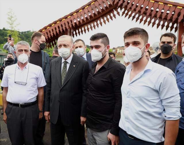 Cumhurbaşkanı Erdoğan'dan memleketi Rize'de dikkat çeken sözler: Ne kadar komünist varsa alıp buraya geliyorlar