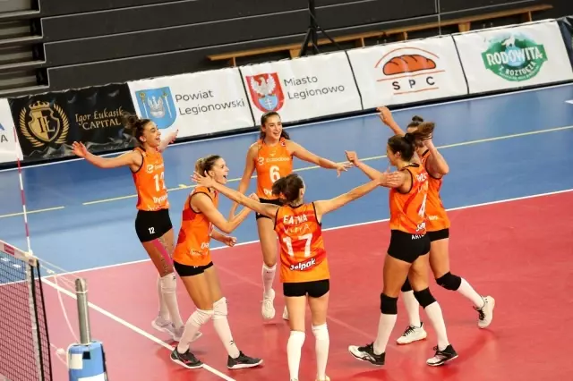 Eczacıbaşı Dynavit, Dresdner'e 3-1 yenildi