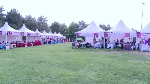 Kadın Emeği Festivali'nde 300 kadının el emeği ürünleri satışa sunuldu