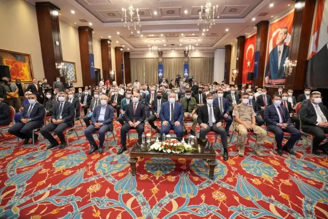 Varank: Mardin'in 3 ilçesinde ve 2. OSB'de tekstil sektörüne yönelik olarak hazır fabrika binaları inşa edeceğiz