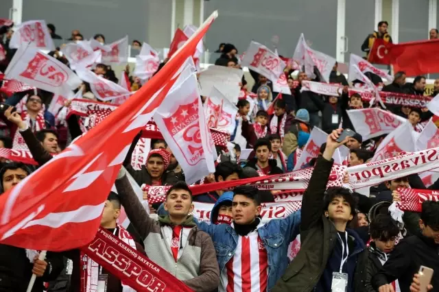 Sivas Valiliği'nden PFDK'nin Sivasspor'a verdiği ceza kararına tepki!