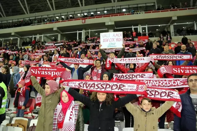 Sivas Valiliği'nden PFDK'nin Sivasspor'a verdiği ceza kararına tepki!