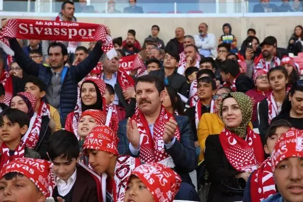 Sivas Valiliği'nden TFF'ye çocuk taraftar tepkisi