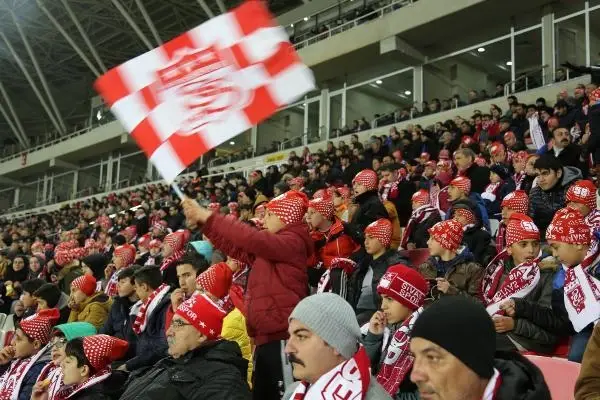 Sivas Valiliği'nden TFF'ye çocuk taraftar tepkisi