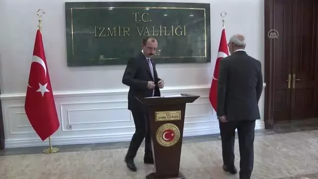 Son dakika haberleri: Ticaret Bakanı Mehmet Muş, İzmir Valiliğini ziyaret etti Son dakika haberleri: Ticaret Bakanı Mehmet Muş, İzmir Valiliğini ziyaret etti