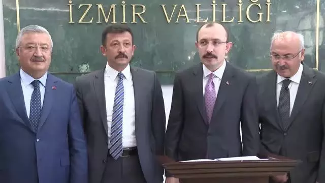 Son dakika haberleri: Ticaret Bakanı Mehmet Muş, İzmir Valiliğini ziyaret etti
