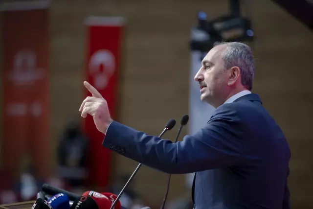 Kurtulmuş: Adaleti ve merhameti esas alan yeni bir dünya sisteminin kurulmasına gayret etmek durumundayız