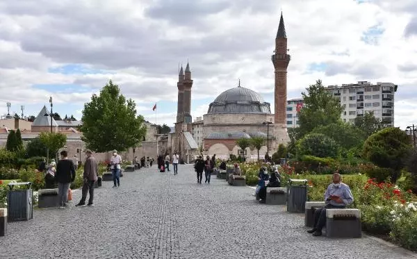 Aşı haritasında rengi maviye dönen Sivas'ta 'Türkovac'ı beklemeyin' uyarısı