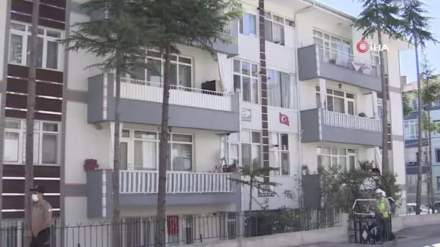 Başkentte taşıyıcı kolonlarında çatlak oluşan bina tamamen boşaltıldı