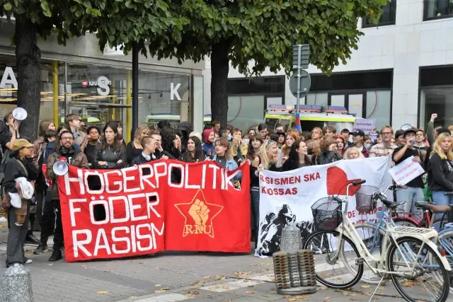 STOCKHOLM - İsveç'te aşırı sağcı parti, göçmen karşıtı miting düzenledi