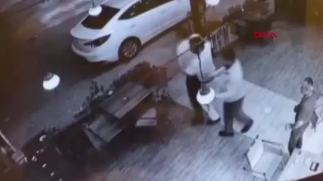 Kurşunlardan kaçarak kurtuldu; o anlar kamerada