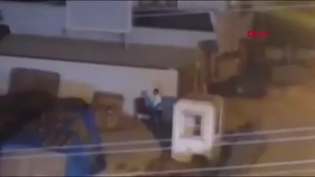 Kurşunlardan kaçarak kurtuldu; o anlar kamerada