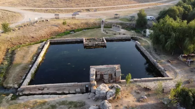 Konya'daki Hitit su anıtı tarihi ve mimarisiyle ilgi çekiyor