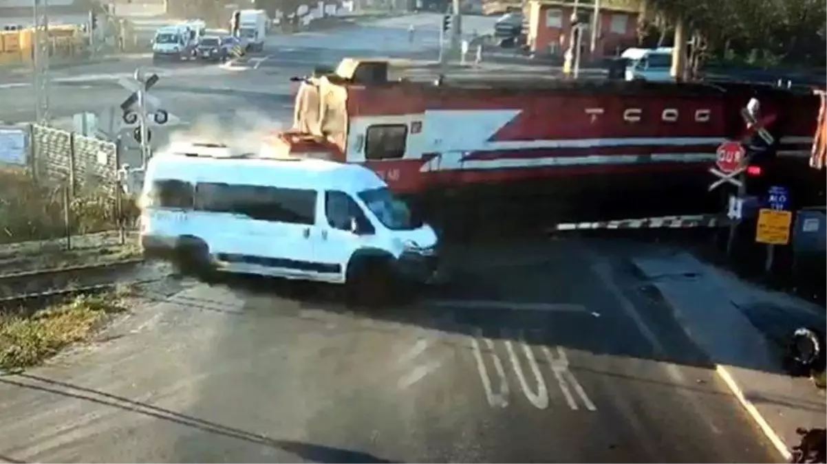 Tekirdağ'daki kazadan yeni görüntü ortaya çıktı! Minibüs şoförü 6 kişiyi resmen ölüme götürmüş