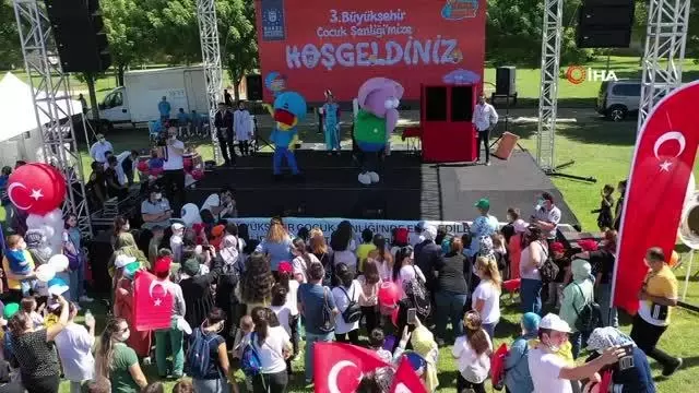 Yaz tatiline 'Kral Şakir'li veda