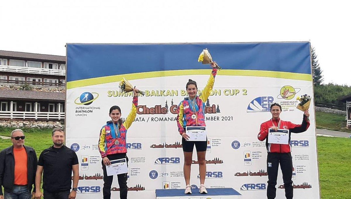 Genç milli biatloncu Ebru Tuncer'den Romanya'da bronz madalya