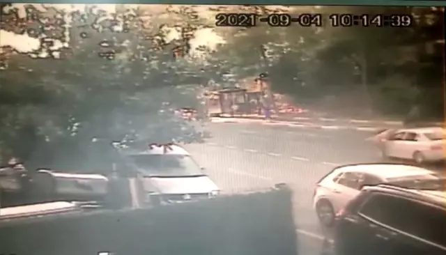 Son Dakika Haberi Istanbul Da Dehset Anlari Kamerada Otomobilin Carptigi Yasli Kadin Hayatini Kaybetti Haberler