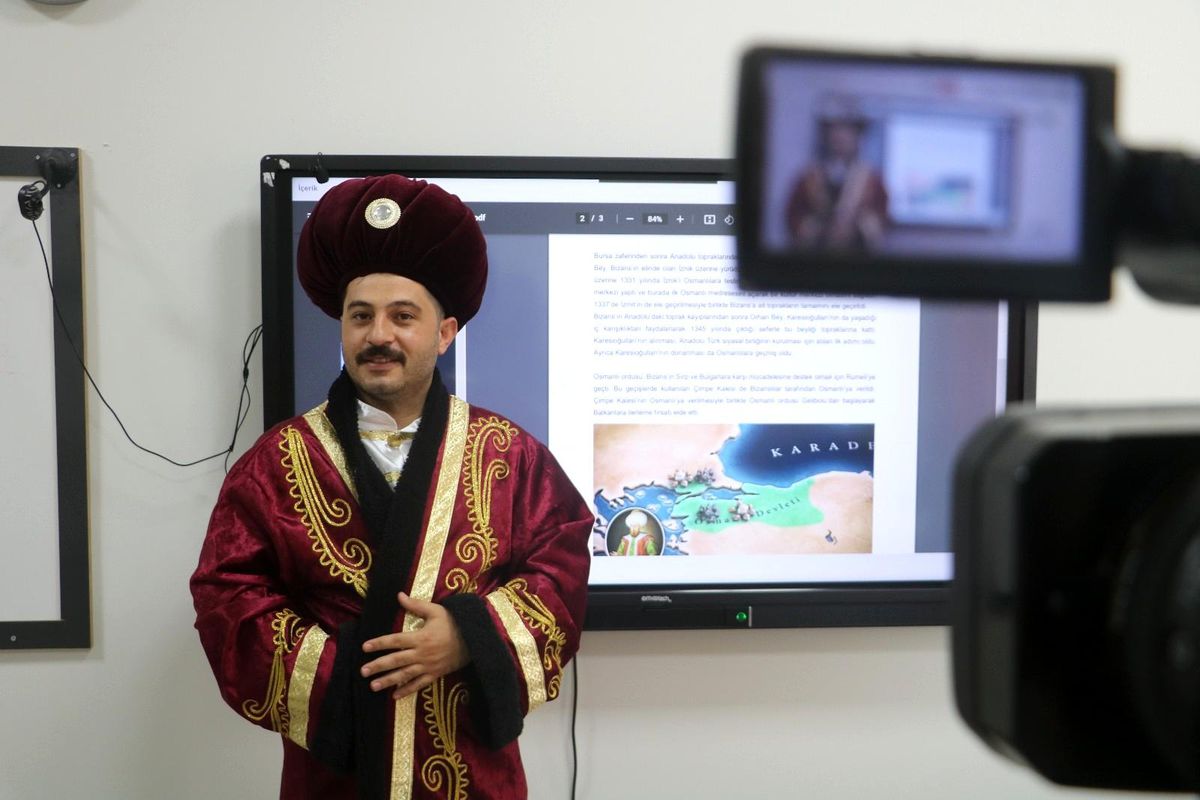 Malatyalı öğretmen, tarihi yaşatarak sevdiriyor