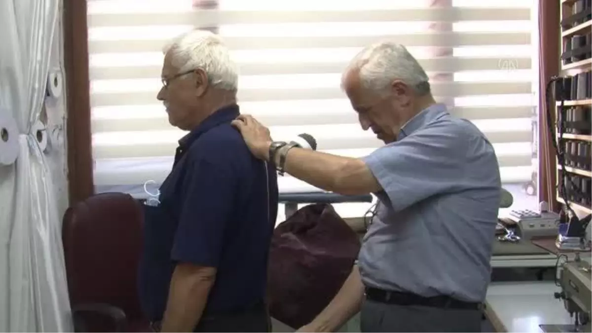 ZONGULDAK - Yarım asrı aşkındır elinden iğne ipliği düşürmüyor